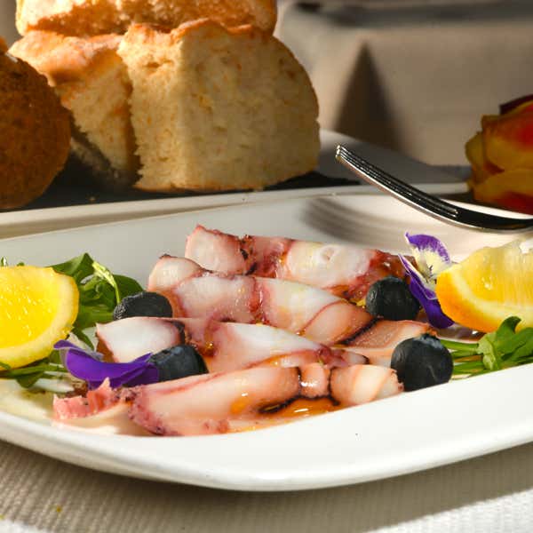 Carpaccio di polpo Carpaccio di polpo